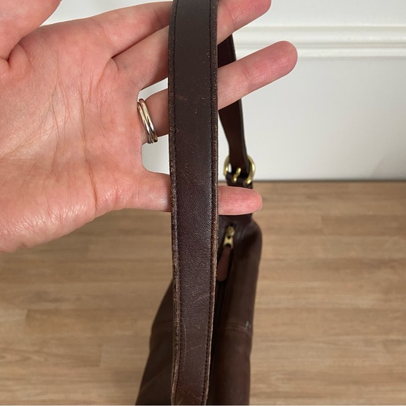Vintage Brown Leather Gold Hardware Zippered Coach Hand Bag Shoulder Bag Purse - Picture 10 of 14